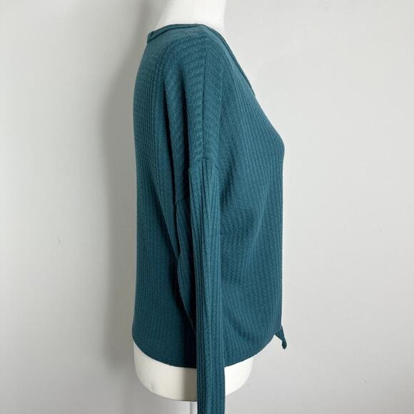 Caution to the Wind Women's Waffle Knit Top Size M Green Long Sleeve Tie Front - Picture 5 of 7